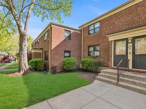 21974 75th Avenue 224B2, Oakland Gardens NY 11364