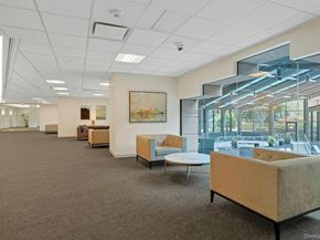 4 Martine 421, White Plains NY 10606