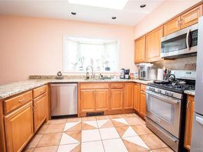 3 Park Avenue, Baldwin NY 11510