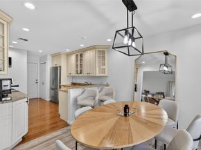 9 Vista Drive N, Manorville NY 11949