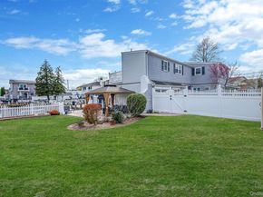 2 Sutton Place, Massapequa NY 11758