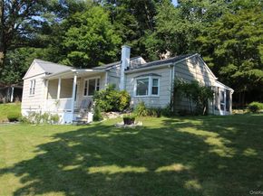 650 Warren Avenue, Thornwood NY 10594