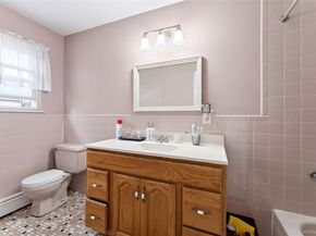 157 Garden Place, West Hempstead NY 11552