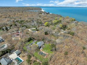 3 Quail Run, Hampton Bays NY 11946