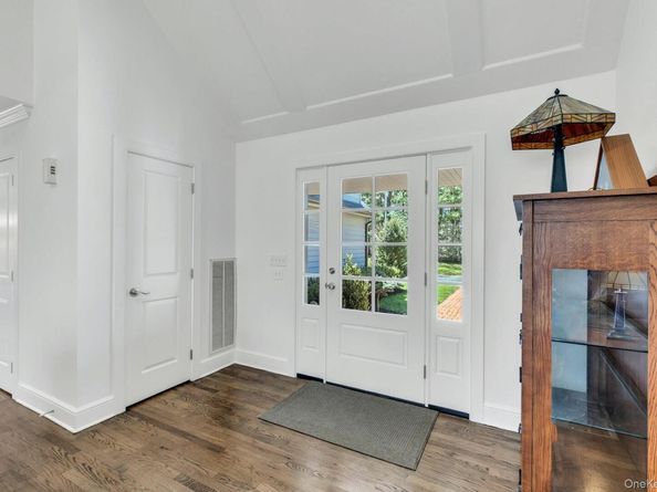 3 Quail Run, Hampton Bays NY 11946