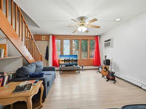 20 Wheat Path Road W, Mount Sinai NY 11766