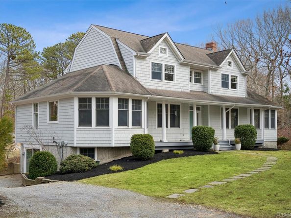 61 Channing Cross, Hampton Bays NY 11946