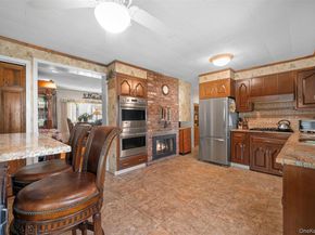 2 Bent Lane, Levittown NY 11756