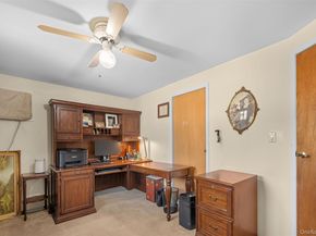 2 Bent Lane, Levittown NY 11756