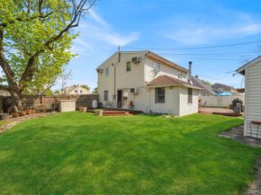 2 Bent Lane, Levittown NY 11756