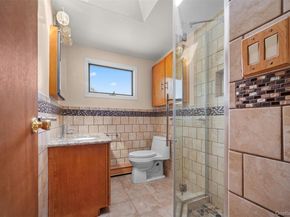 2 Bent Lane, Levittown NY 11756