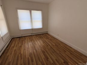 4 Davis Avenue, Port Washington NY 11050