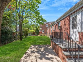 8 Maple Lane, New Hyde Park NY 11040