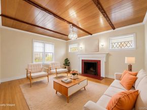 8 Maple Lane, New Hyde Park NY 11040