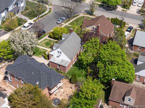 8 Maple Lane, New Hyde Park NY 11040