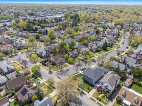 8 Maple Lane, New Hyde Park NY 11040