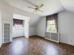 8 Maple Lane, New Hyde Park NY 11040