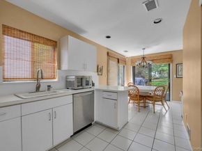 47 Northgate Circle, Melville NY 11747