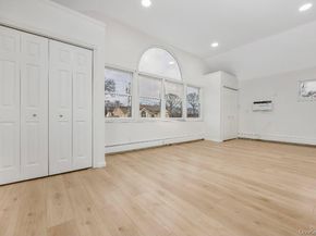 54 5th Street, Ronkonkoma NY 11779