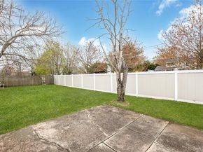 2 Seley Cross, Islip Terrace NY 11752