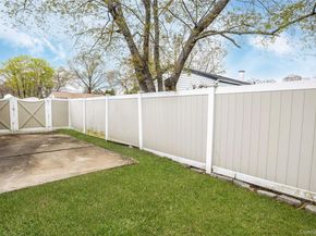 2 Seley Cross, Islip Terrace NY 11752