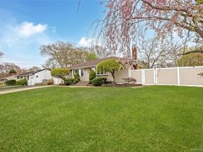 2 Seley Cross, Islip Terrace NY 11752
