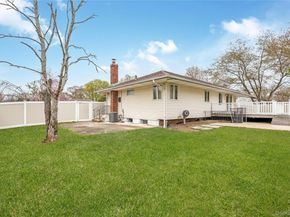 2 Seley Cross, Islip Terrace NY 11752