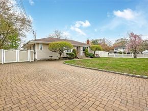 2 Seley Cross, Islip Terrace NY 11752