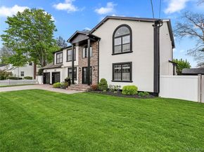 250 N 5th Street, Lindenhurst NY 11757