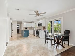 250 N 5th Street, Lindenhurst NY 11757