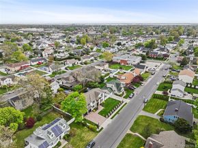 250 N 5th Street, Lindenhurst NY 11757