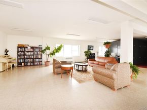 370 W Broadway 4Y, Long Beach NY 11561