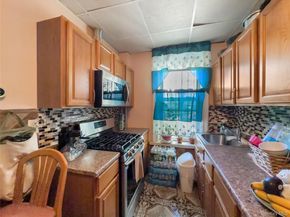 848 43rd Street 22, Brooklyn NY 11232