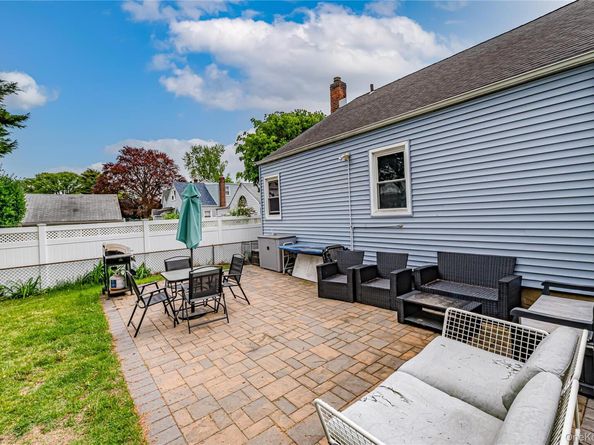 31 Locust Street, Westbury NY 11590