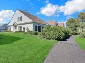 10 Louden Loop, Mount Sinai NY 11766