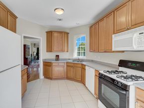10 Louden Loop, Mount Sinai NY 11766
