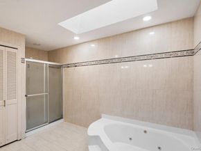 41 E View Court, Jericho NY 11753