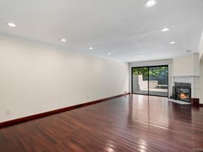 41 E View Court, Jericho NY 11753