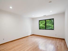 41 E View Court, Jericho NY 11753
