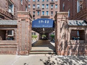 59-11 Queens Boulevard 4P, Woodside NY 11377