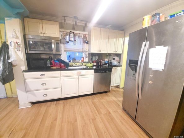 418 Lincoln Street, Riverhead NY 11901