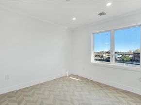 14 James Street, East Rockaway NY 11518