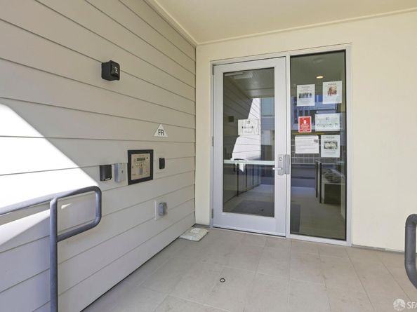 10 Kennedy Place 201, San Francisco CA 94124