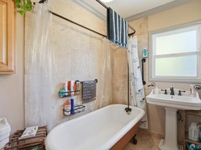 2701 Madeline Street, Oakland CA 94602