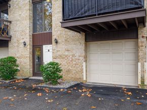 85 Riverside Avenue APT E8, Stamford CT 06905