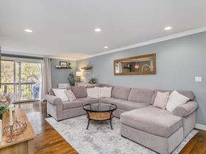 85 Riverside Avenue APT E8, Stamford CT 06905