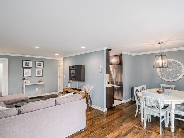 85 Riverside Avenue APT E8, Stamford CT 06905