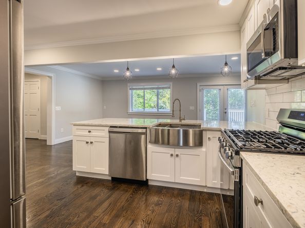 60 Lillian Drive, Trumbull CT 06611