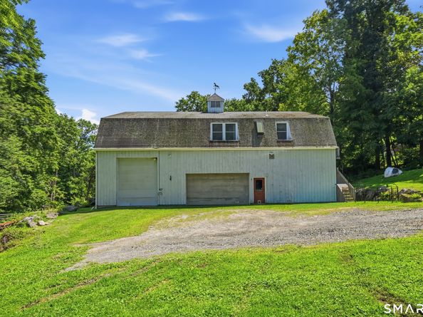 28 Saw Mill Road, New Fairfield CT 06812