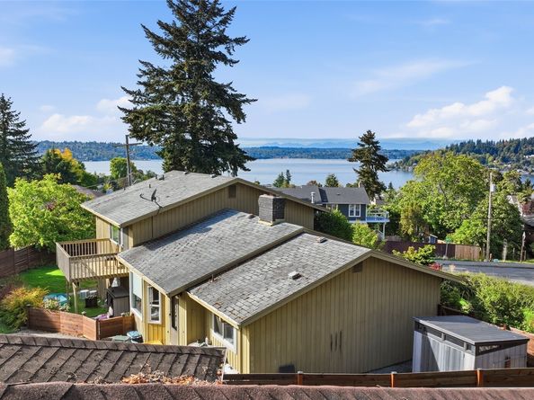 1307 N 32nd Street, Renton WA 98056
